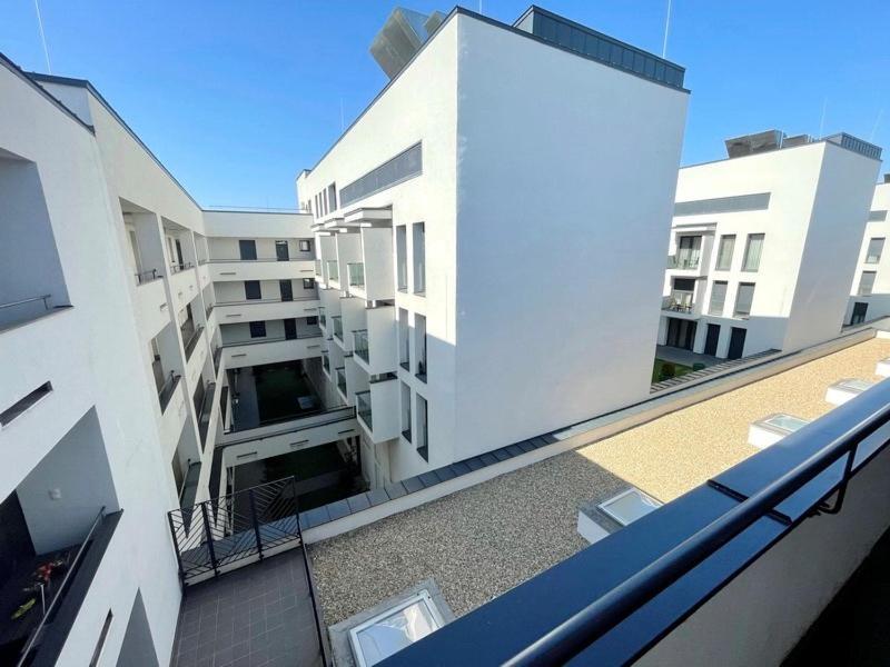 Brookforest Belvarosi Apartman Debreţin Exterior foto