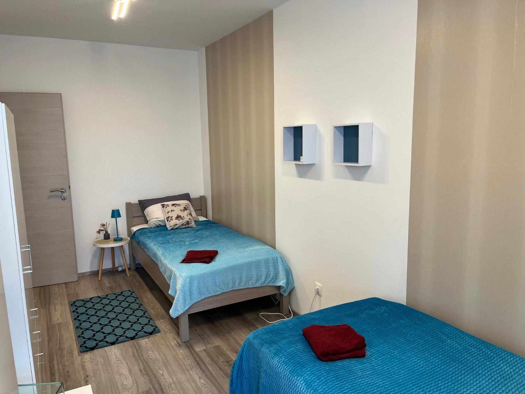 Brookforest Belvarosi Apartman Debreţin Exterior foto