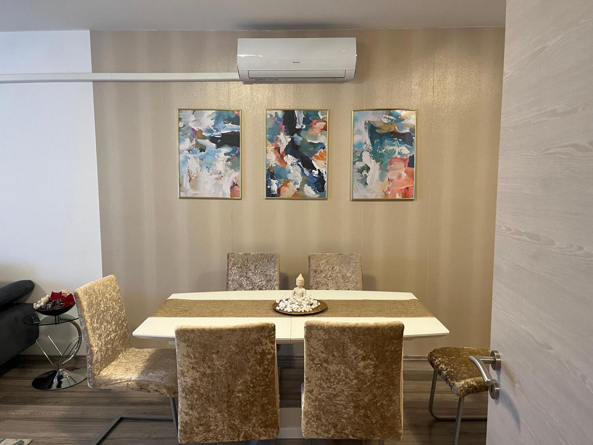 Brookforest Belvarosi Apartman Debreţin Exterior foto